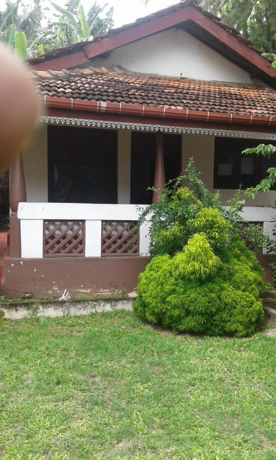 The Ocean Bed & Breakfast Unawatuna Exterior foto