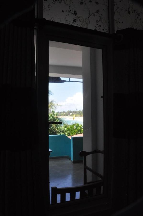 The Ocean Bed & Breakfast Unawatuna Exterior foto