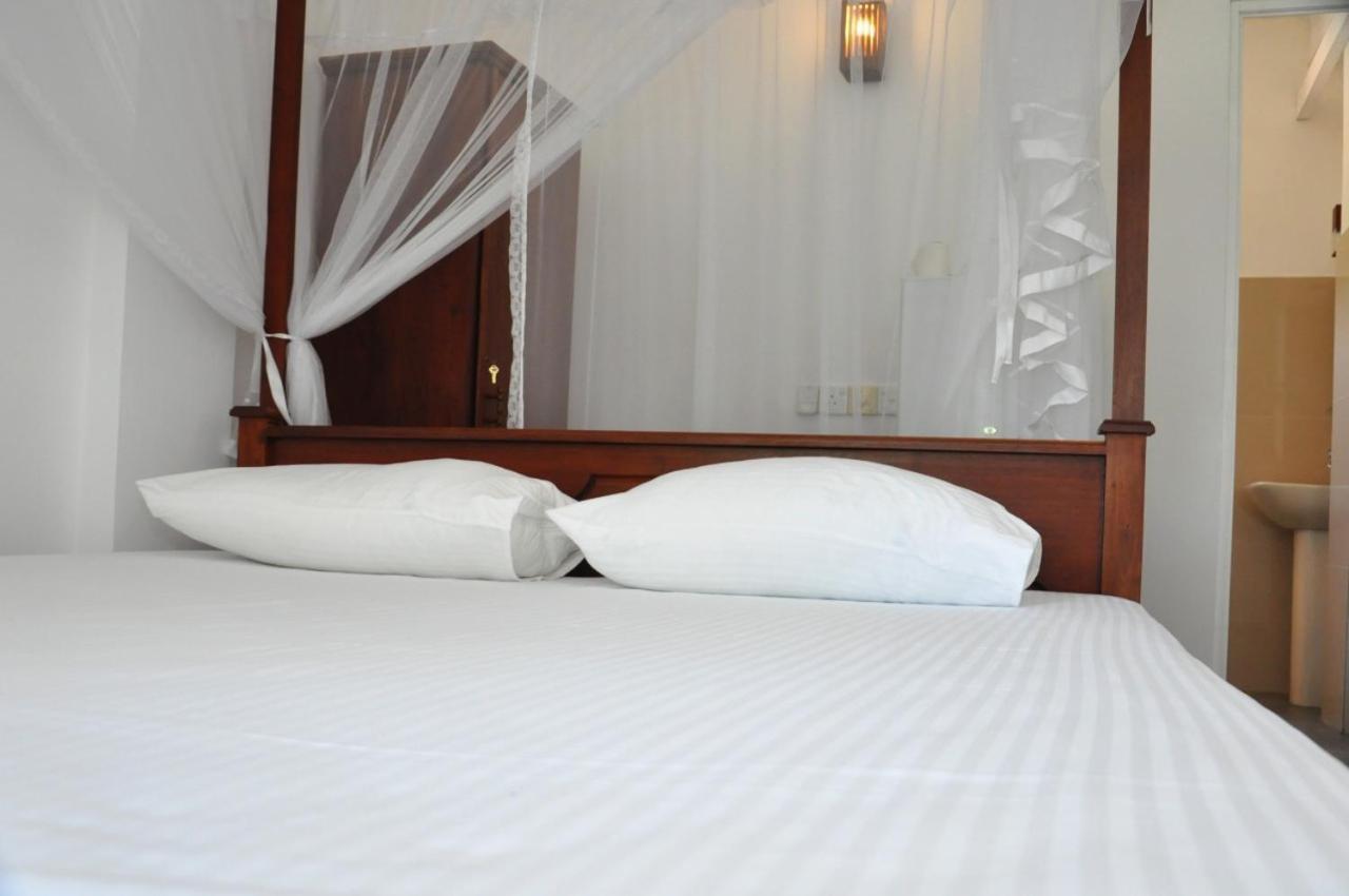 The Ocean Bed & Breakfast Unawatuna Exterior foto