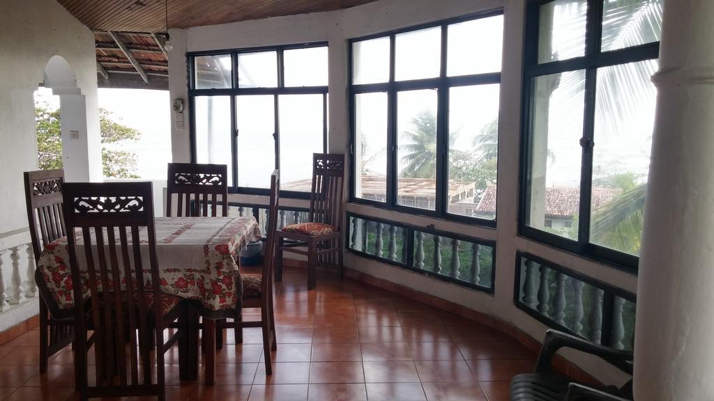 The Ocean Bed & Breakfast Unawatuna Exterior foto