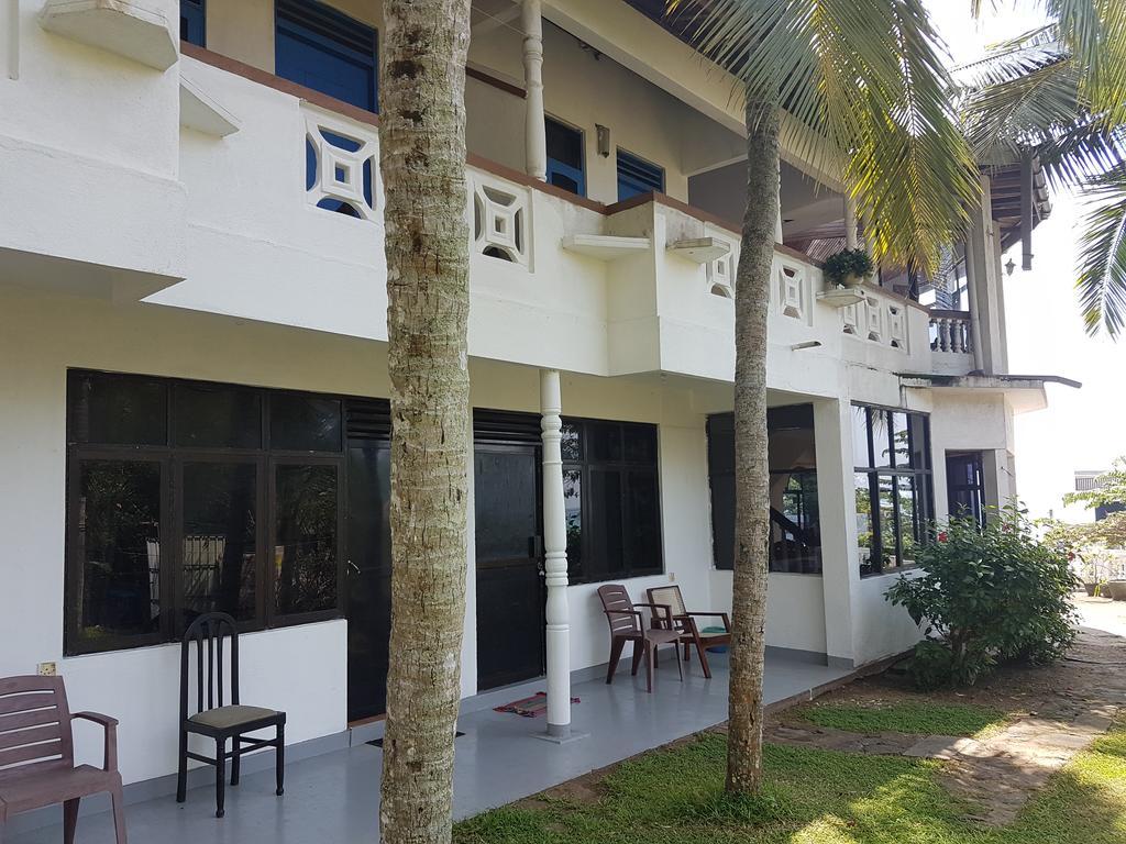 The Ocean Bed & Breakfast Unawatuna Exterior foto