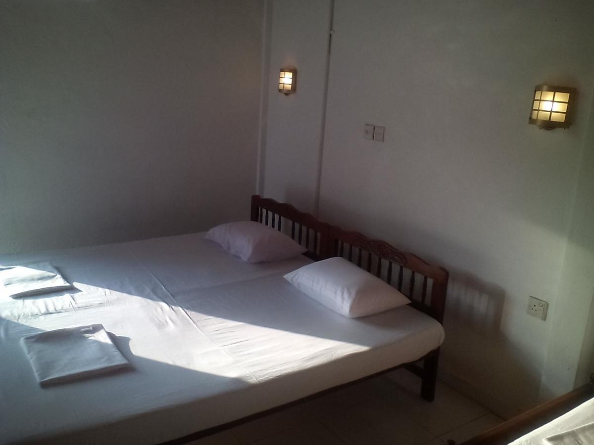 The Ocean Bed & Breakfast Unawatuna Exterior foto